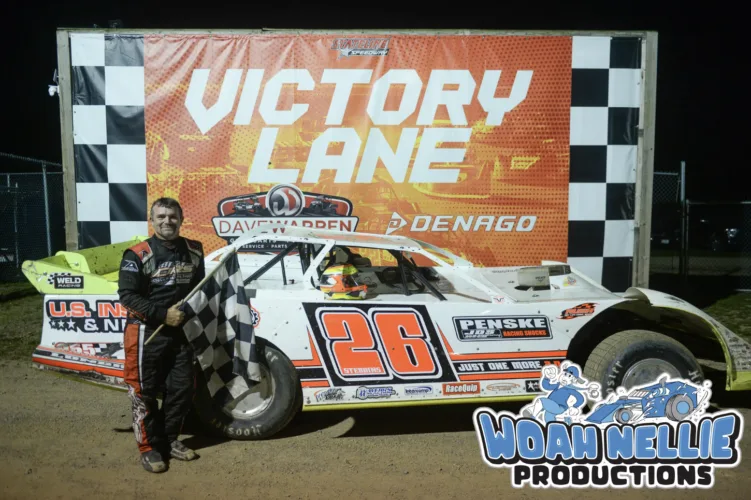 Stebbins outduels Wonderling